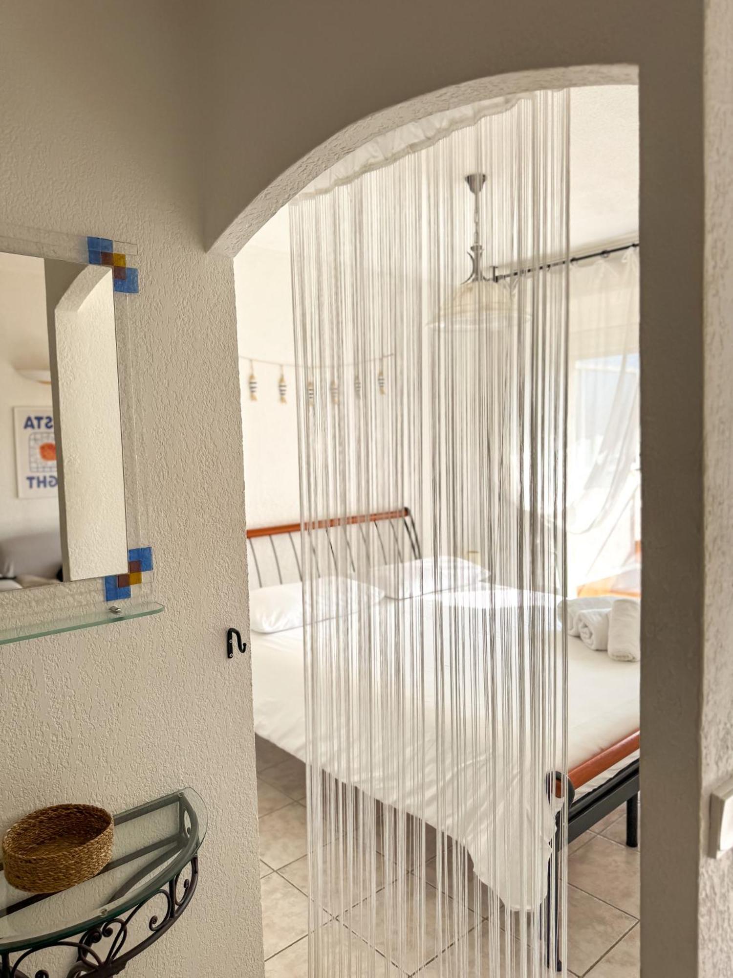 Coquet appartement avec terrasse sur la mer Roquebrune-Cap-Martin Extérieur photo